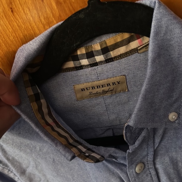 Burberry button down - Picture 5 of 5